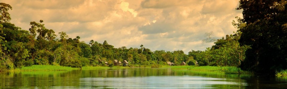 http://www.spiceddestinations.com/sites/default/files/imagecache/header_image/dawn_amazon_river_iquitos_peru_aqua_amazon_cruise.jpg